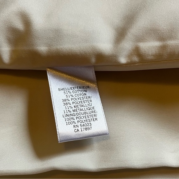 BANANA REPUBLIC ivory and silver square-patterned mini skirt, fully lined size 2 - Picture 7 of 8